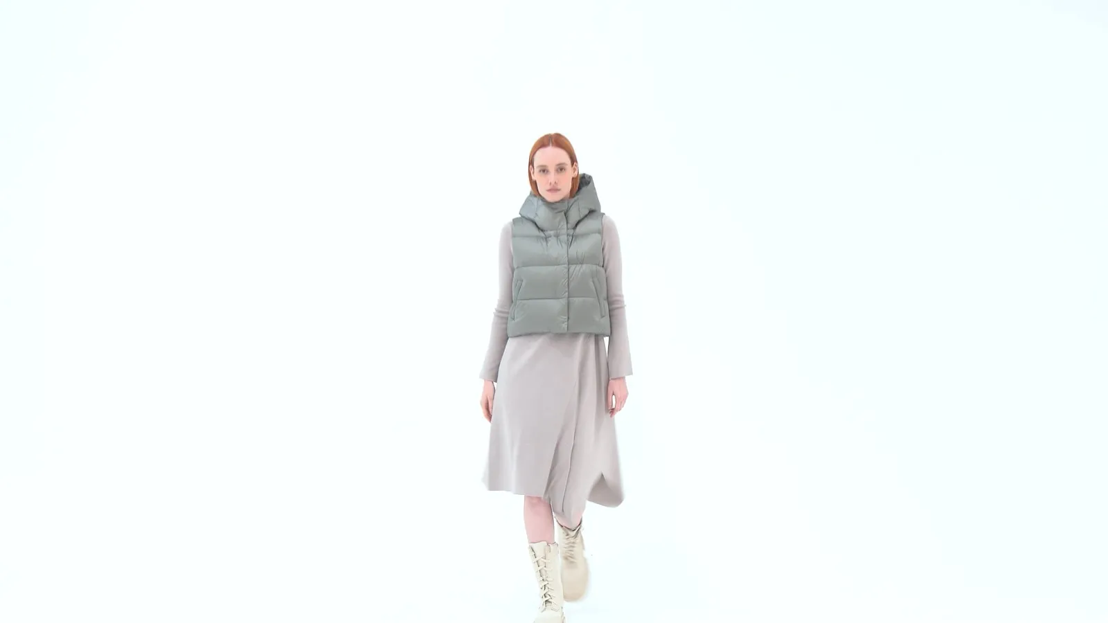 ottawa_vest__piumino_corto_smanicato_in_nylon_bright_4.webp Donna Bomboogie Smanicati>Ottawa Vest - Piumino Corto Smanicato In Nylon Bright